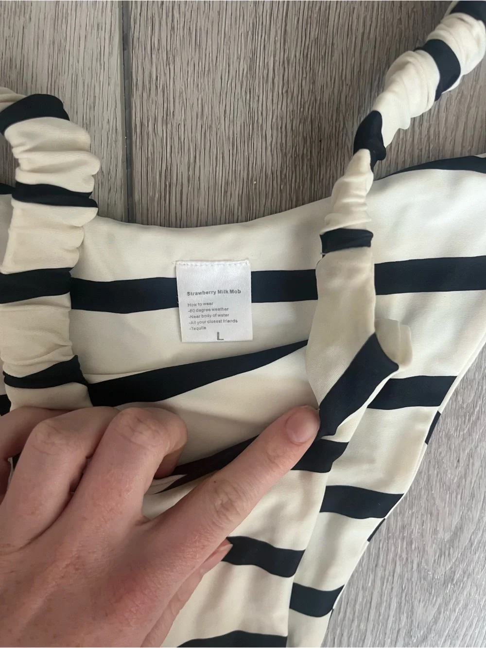 Strawberry Milk Mob French Kiss Bikini sz L - Picture 4 of 6